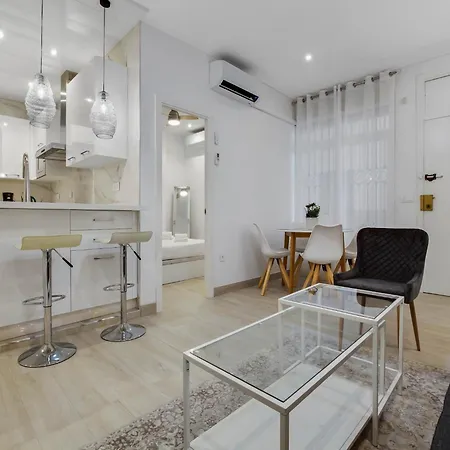 Apartment Near La Carihuela Torremolinos